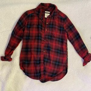 American Eagle boyfriend fit plaid button up